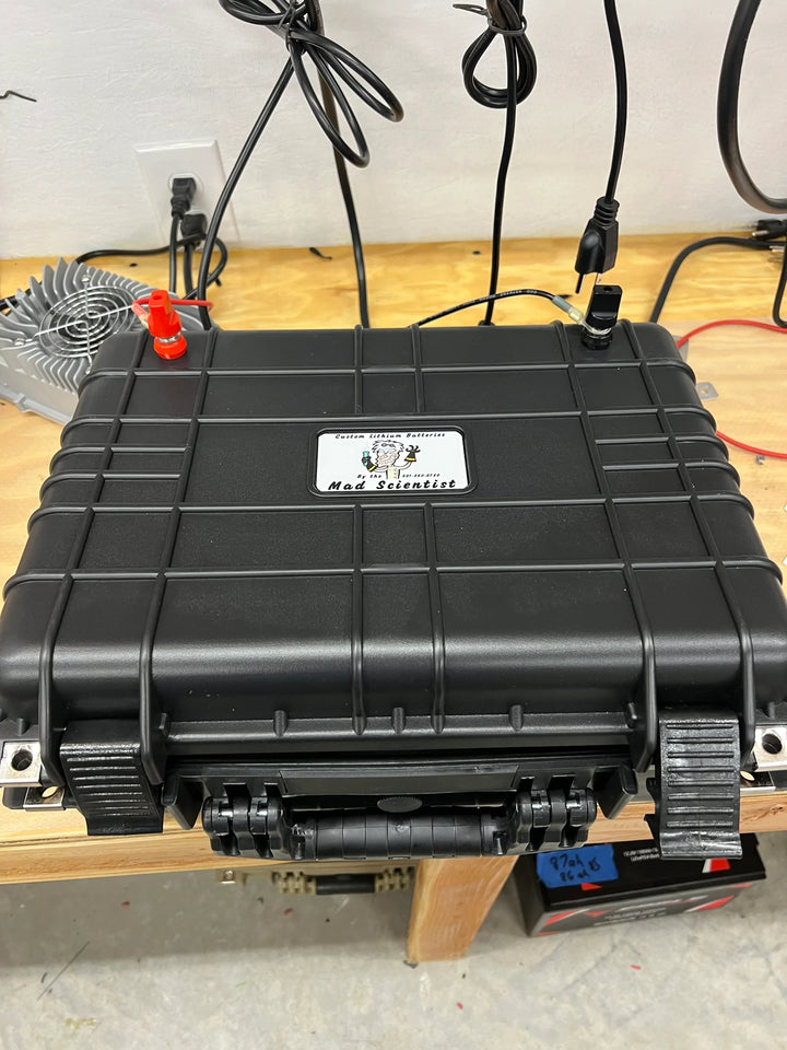 Mad Scientist POWER BOX 100Ah 24v